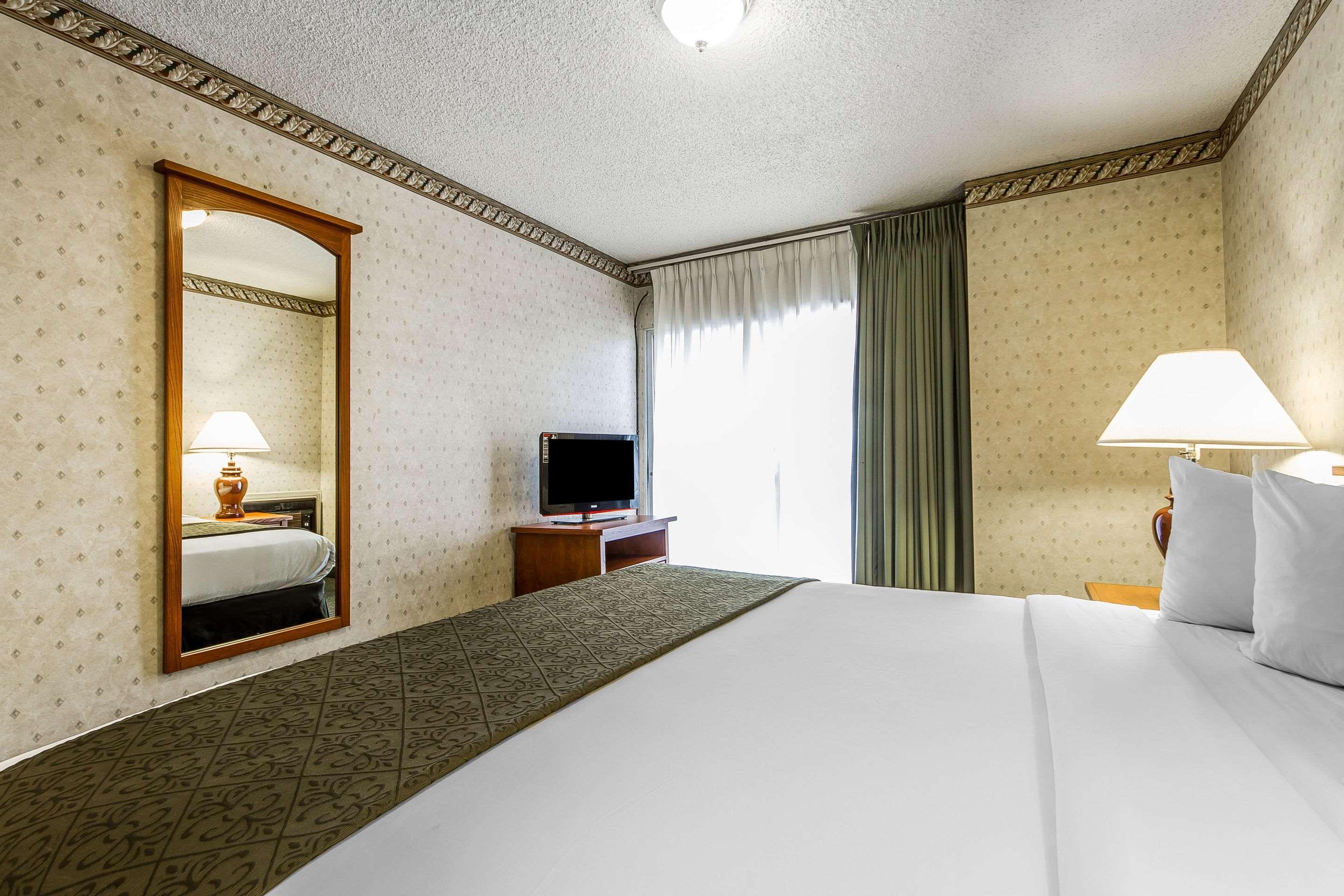 Quality Inn & Suites Silicon Valley Santa Clara Zewnętrze zdjęcie
