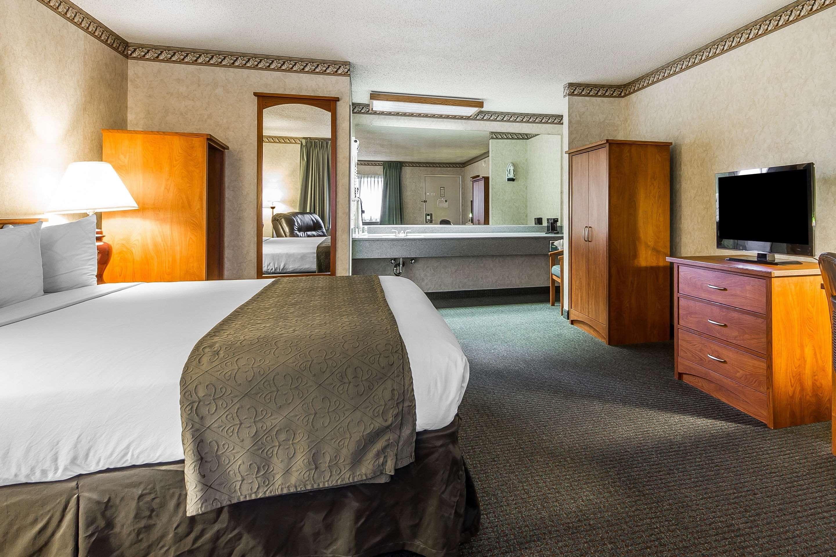 Quality Inn & Suites Silicon Valley Santa Clara Zewnętrze zdjęcie