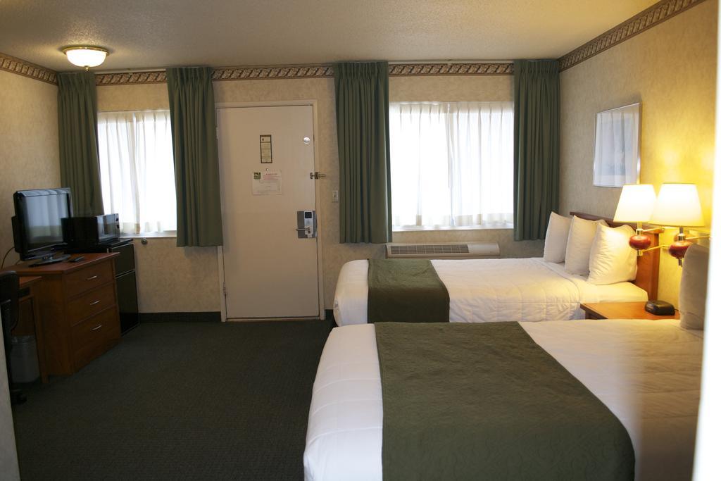Quality Inn & Suites Silicon Valley Santa Clara Zewnętrze zdjęcie